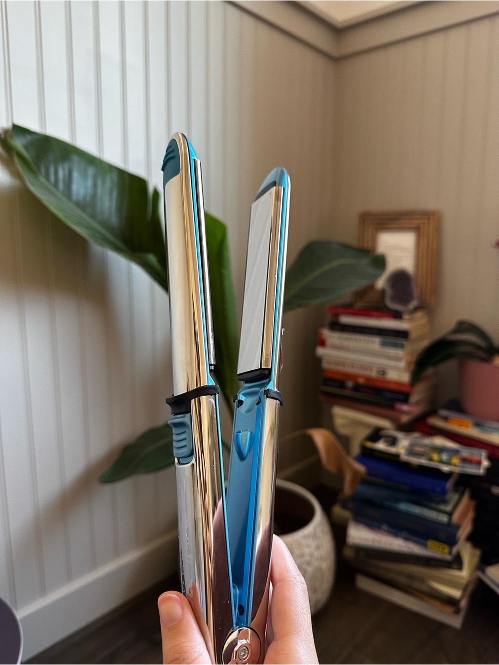 BaByliss PRO Nano Titanium Prima3100 Ionic Flat Iron